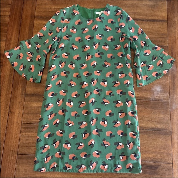 Jade Melody Tam Floral Print Dress With Bell Sleeve Size Small NWT - Picture 2 of 14